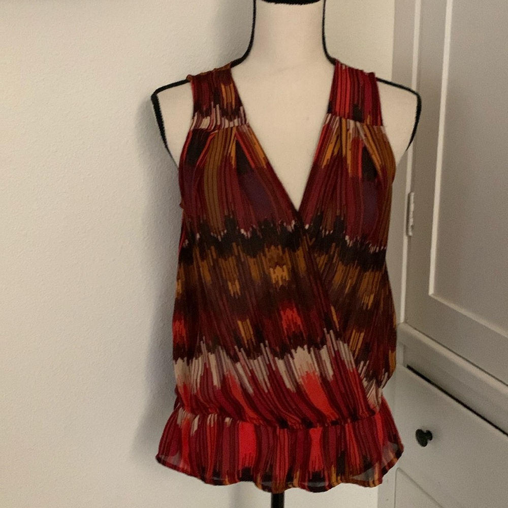 Very nice colorful thin sleeveless top size M